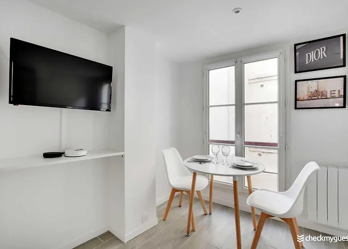 Intimate - 2p - Le Marais Apartman *